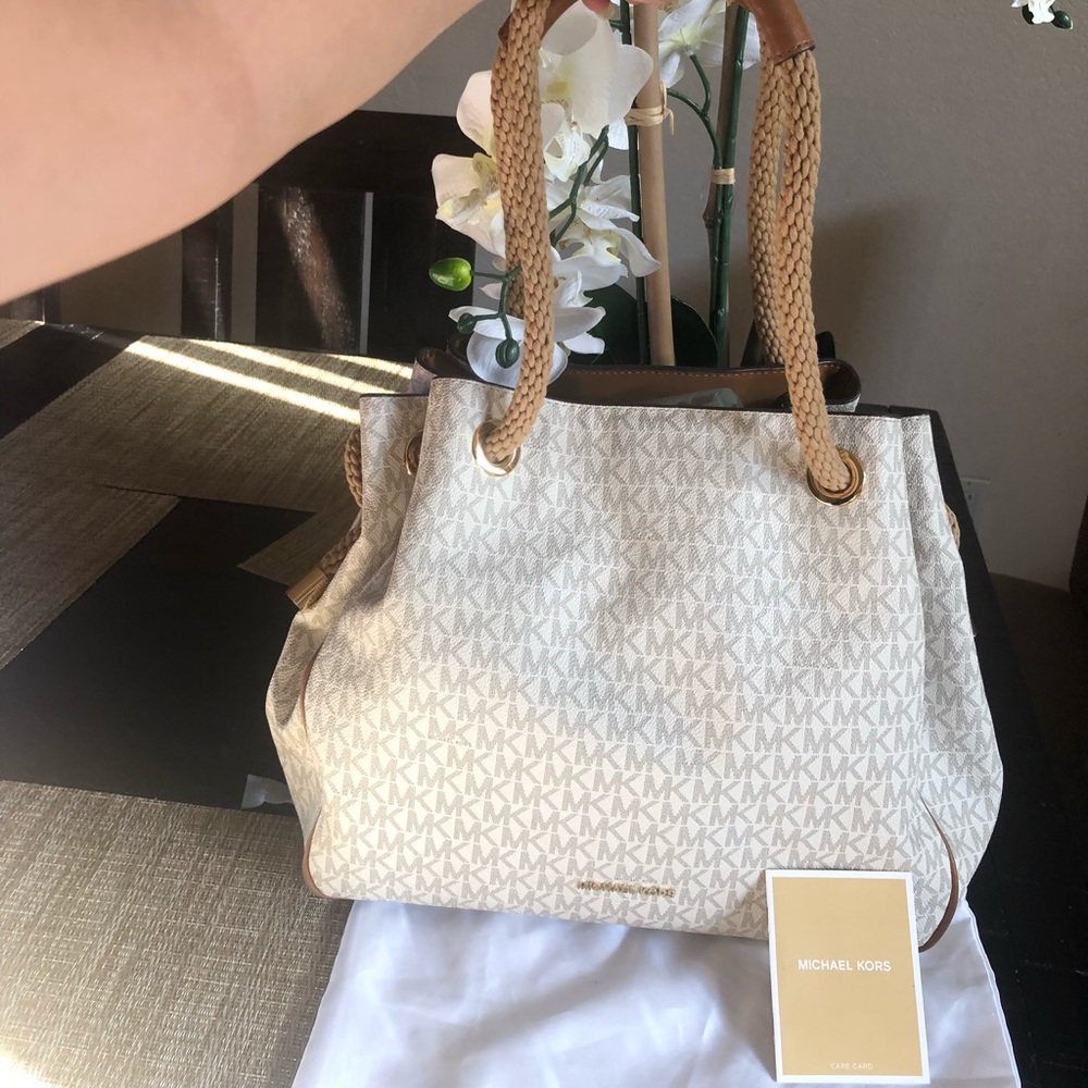 Michael Kors Handbag 100% Authentic